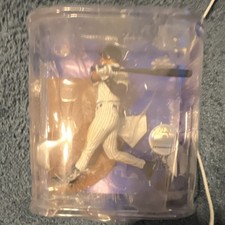 McFarlane Sports Picks MLB Derek Jeter Yankees Series 2 Figure Boxed w/ Base picture