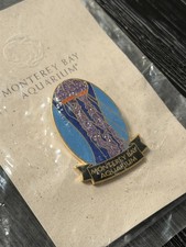 VINTAGE Monterey Bay Aquarium 2006 Jellyfish Souvenir Pin with Packaging SEALED picture