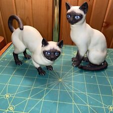 2  COLLECTIBLE VINTAGE Andrea by Sadek Bisque Ceramic Siamese Cat Figurines 8290 picture