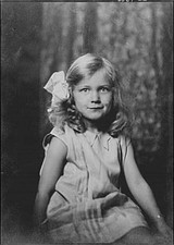 Photo:Mrs M.H. Summer Daughter Portrait Photo 1929 picture