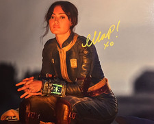 Ella Purnell (FALLOUT) Signed 8x10