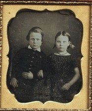 Fine 6th Plate Dag of apparent Siblings, 1850s #42 picture