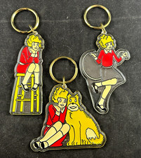 1982 LITTLE ORPHAN ANNIE SANDY APPLAUSE CPI TRIBUNE PLASTIC KEYCHAIN 3 PIECE LOT picture