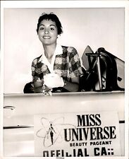 LD263 1960 Original Photo CORINNE HUFF MISS UNIVERSE BEAUTY PAGEANT OFFICIAL CAR picture