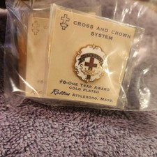 Vintage Methodist Sunday School One Year Pin Cross & Crown Badge Gold Plated  picture