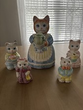 AVON Vintage 1992 Collectibles Cat Tea Set.Teapot, Sugar/Creamer, Salt & Pepper picture