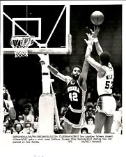 LD250 1979 Original Bill Hormell Photo JAMAAL WILKES LAKERS v PACERS MIKE BANTOM picture