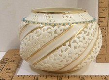 ANTIQUE GRAINGER ROYAL CHINA WORKS RETICULATED PIERCED PORCELAIN VASE WORCESTER picture