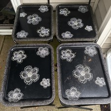 Vintage 1970s Floral Folding TV Tray Table Set Of 4 Black White Flowers READ picture