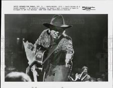 Press Photo Country Music Star Garth Brooks at Recent Concert - sra37322 picture