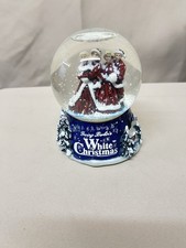 2000 Irving Berlin White Christmas Musical Snow Globe Bing Crosby Paramount picture