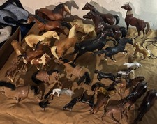 Huge Toy Horse Lot 13 Breyer Horses + Lots Of Various Brands picture