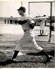 PF6 Original Photo ED LEVY @ BAT 1940s NEW YORK YANKEES LEFT FIELDER BASEBALL picture