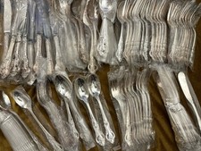104 Piece Royal Gallery RGL4 Silverplate Flatware Set Korea picture