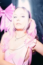 BEAUTIFUL HANNAH DIAMOND (4)5X7 PHOTOS picture