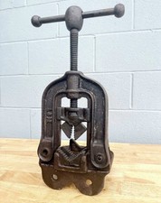 Vintage No 1 Cast Iron Hinged Bench Pipe Vise Plumber Tool Heavy Duty 16