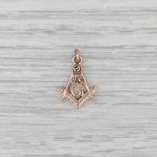 Masonic Blue Lodge Square Compass Symbol Pendant 10k Yellow Gold Charm picture