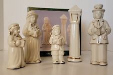 Vintage World Bazaar Crown Accents 5 Piece Caroler Set Christmas Holiday w/ box picture