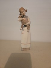 Lladro - #1010 Girl with Lamb Porcelain Figurine- Retired ~ Excellent No Box picture