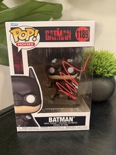 BATMAN FUNKO: Robert Pattinson signed The Batman #1196 Exclusive  Celebrity-COA picture