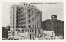 Vintage Postcard Chicago Daily News Building and Plaza Chicago, Illinois B&W picture