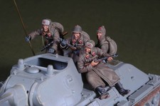 Unpainted 1/35 Resin Model  early war russian tank riders set 4pcs 1502K（No Car） picture