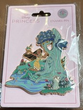 DISNEY PALM PINK A LA MODE POCAHONTAS COLORS OF THE WIND JUMBO PIN MOTHER WILLOW picture
