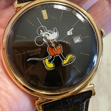 Vintage 1986 Pulsar Quartz Mickey Mouse Watch Black Dial 41mm Gold Tone - Unisex picture