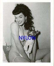 RARE BETTIE PAGE VINTAGE 1950's 4 x 5 PHOTOGRAPH picture