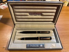 Vintage Parker Duofold Black Gold Ballpoint Pen 2-Piece Set w/ Original Box UK 3 picture