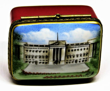 LIMOGES FRANCE BOX- EXIMIOUS - BUCKINGHAM PALACE -LONDON, ENGLAND- BRITISH FLAGS picture