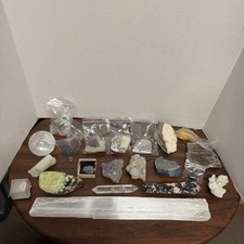 Lot of Polished and Rough Crystals & Gemstones 20 + pieces picture