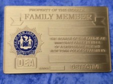 2026 NOVELTY NYPD DETECTIVE FAMILY MEMBER GOLD CARD NOT ENGRAVED picture