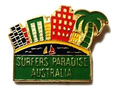 BRISBANE 2032 OLYMPICS BEAUTIFUL VINTAGE SURFERS PARADISE AUSTRALIA PIN BADGE picture