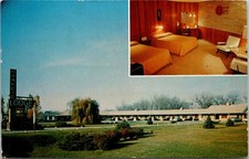 Vintage Hawkeye Lodge Motel Iowa City Postcard with Room Interior picture