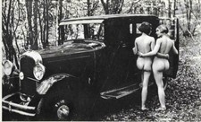 LES DAMES DU BOIS DE BOULOGNE,(1925) PARIS, FRANCE. Postcard. Vintage RPPC picture