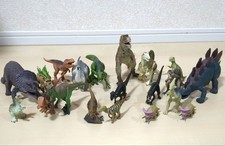 20 dinosaur figures made by AAA Jurassic World Mattel #46aaa9 picture