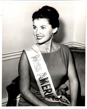 LD408 1982 Orig Photo MIDWESTERNER JACQUELINE MAYER TOWNSEND MISS AMERICA 1963 picture