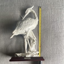 Giuseppe Armani Porcelain White Crane/Heron Bird Figurine on Wooden Base picture