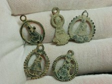 Dug 17th - 18th C Spanish Colonial Pilgrimage / Devotional Medals / Pendants (5) picture