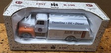 1/34 First Gear Southern States Gas And Oil Service International R-190 Tanker picture