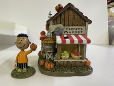 New Hawthorne Village Peanuts Trick or Treat Franklin’s Farmer's Market Retired picture