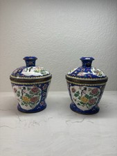 Pair of Large Antique Chinese Canton Enamel Lidded Copper Jar 廣州銅胎畫琺瑯開光花鳥紋蓋罐一對 picture