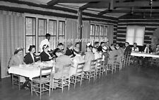 C. 1951 SOUTHERN COACH LINES TEACHERS PARTY RAWLINGS JOELTON TN 8X10 PHOTO F784 picture