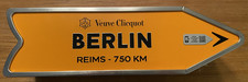Rare Veuve Clicquot Berlin Journey Arrow Presentation Tin Box picture
