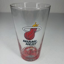 Vtg MIAMI HEAT NBA BEER PINT GLASS 53/4 Tall picture