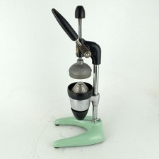 Antique Hamilton Beach Green Number 32 Enameled Cast-Iron Juice Extractor picture