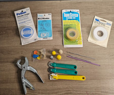 VINTAGE ASSORTMENT OF INTERESTING SEWING ITEMS NOTIONS DRITZ THIMBLES SINGER picture