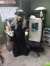 VERY RARE Spirit Halloween Morbid Enterprises 5ft animatronic witch gemmy morbid picture