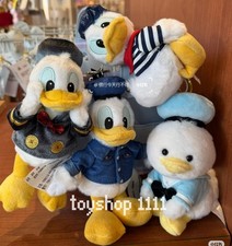 authentic Hongkong Disney Magician Donald Duck sitting Plush Keychain bag charm picture